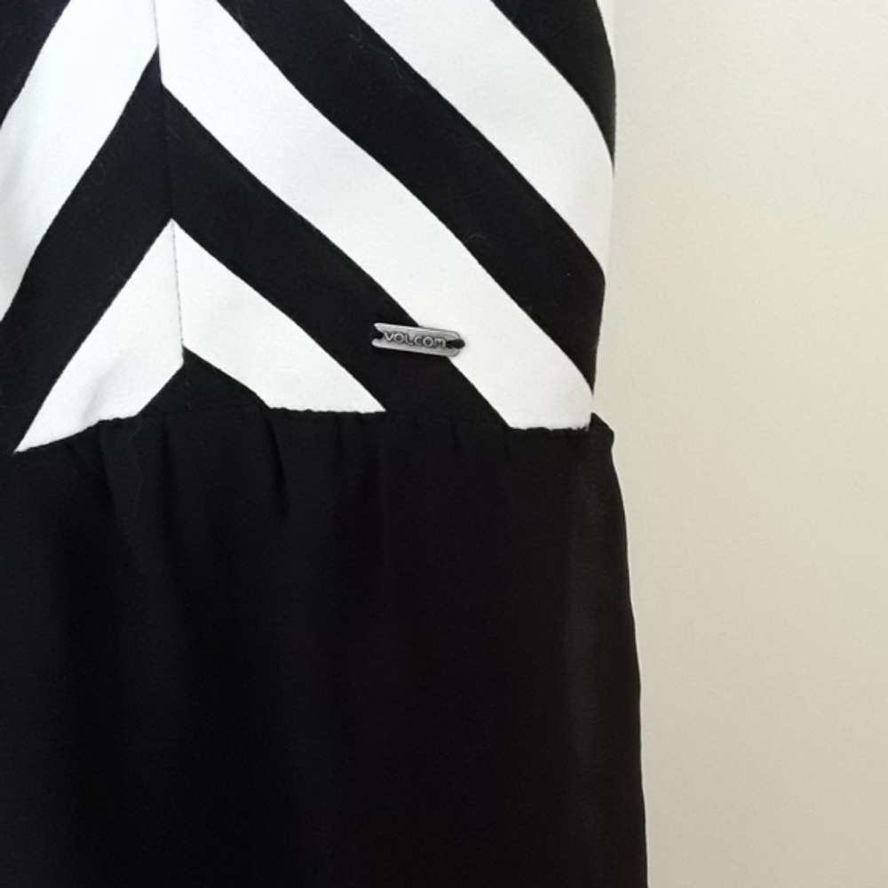 Volcom Corpo Class Collection Dress - Picture 3 of 4